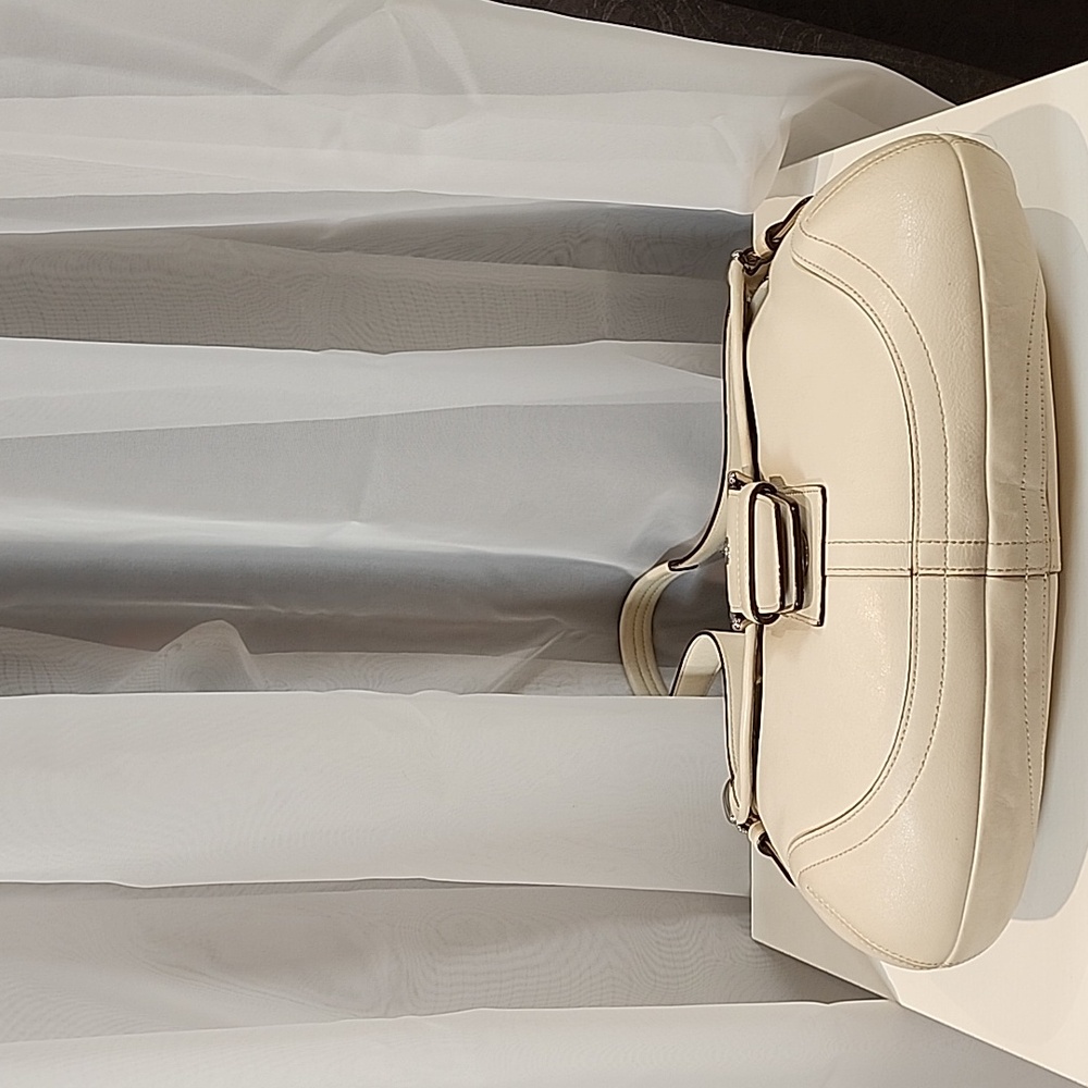 Vintage Coach Soho Flap - Picture 14 of 17